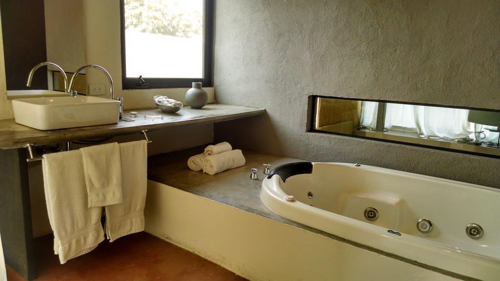 Hotel Boutique La Milagrosa Tepoztlan Room photo